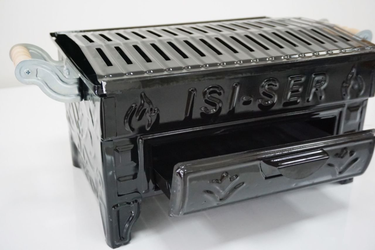 Siyah Emaye Çekmeceli Ahşap Saplı Kömürlü Mangal - 31 Cm x 43 Cm